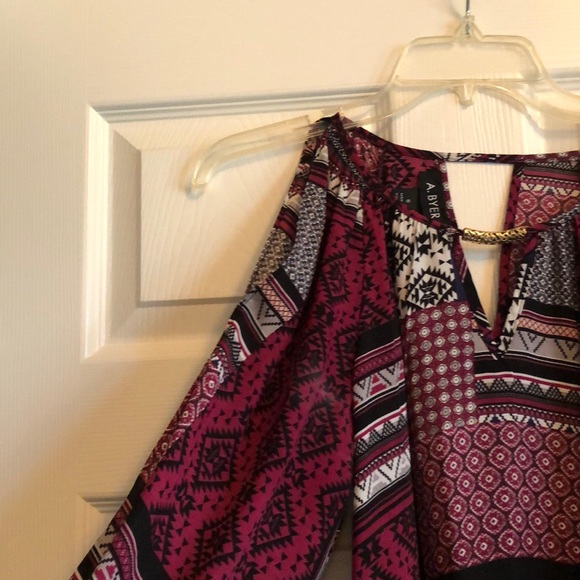 A. Byer open shoulder top! - Picture 3 of 3